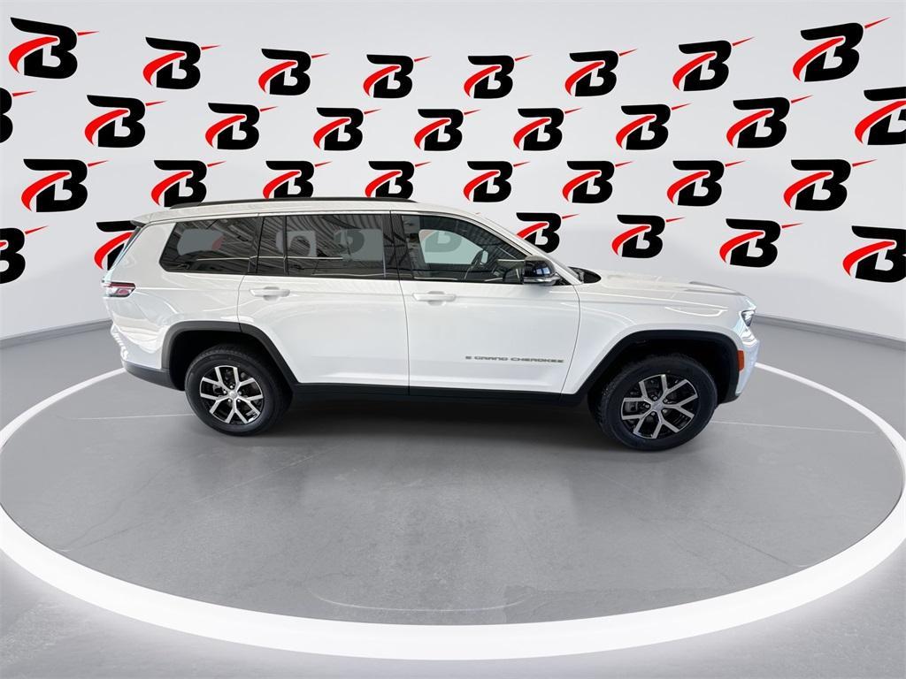new 2025 Jeep Grand Cherokee L car, priced at $44,994