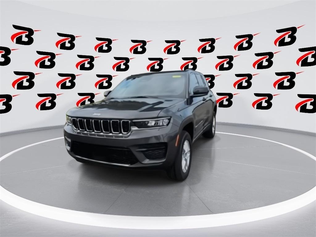 new 2025 Jeep Grand Cherokee car, priced at $35,766