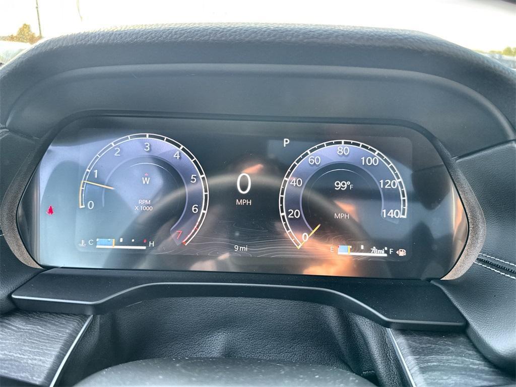 new 2025 Jeep Grand Cherokee car, priced at $44,604
