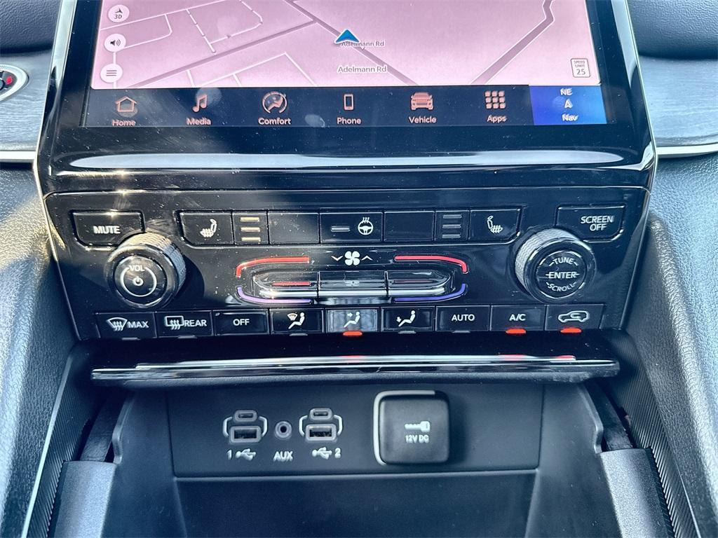 new 2025 Jeep Grand Cherokee car, priced at $44,604