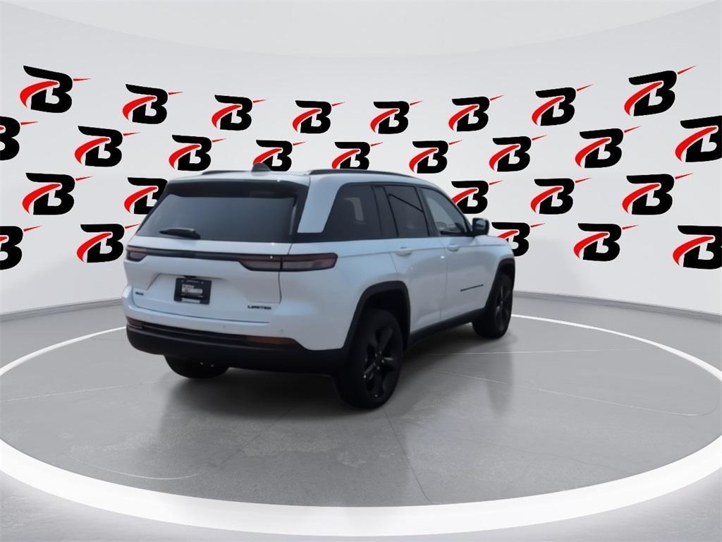 new 2025 Jeep Grand Cherokee car, priced at $45,526