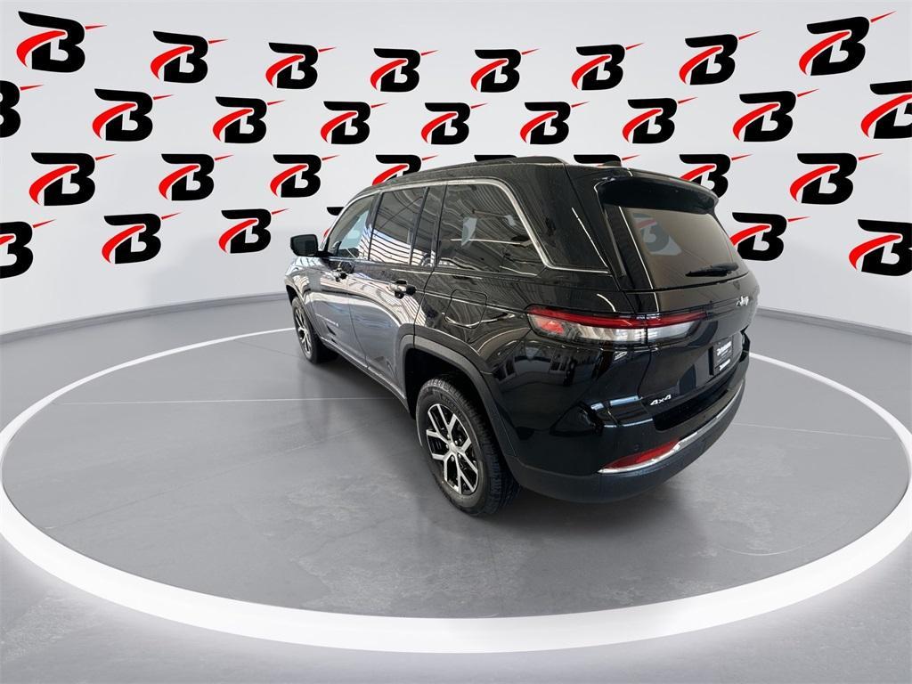 new 2025 Jeep Grand Cherokee car, priced at $43,560