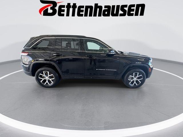 new 2025 Jeep Grand Cherokee car, priced at $42,810
