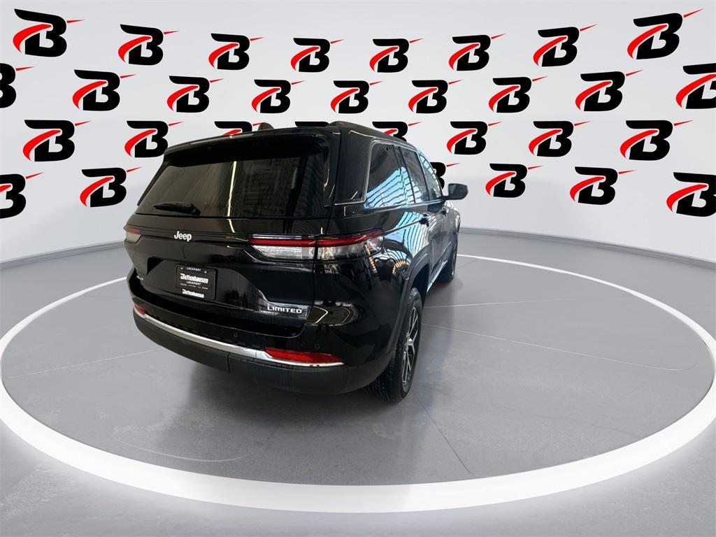 new 2025 Jeep Grand Cherokee car, priced at $43,560