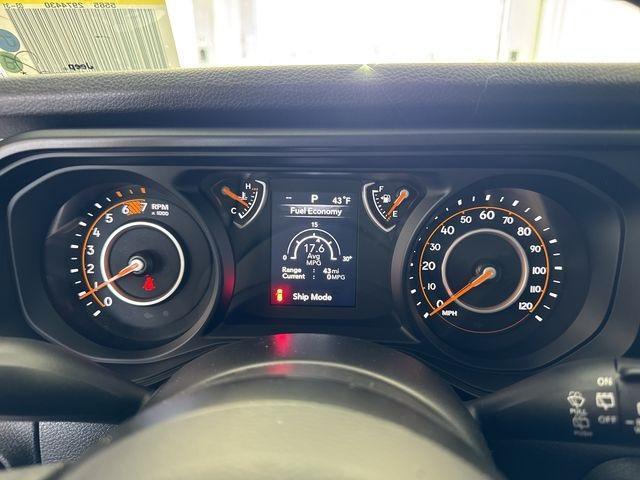 new 2025 Jeep Wrangler car, priced at $41,234