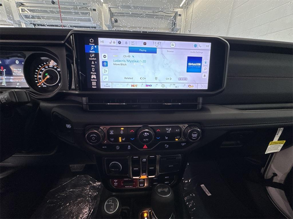 new 2025 Jeep Wrangler car, priced at $63,095