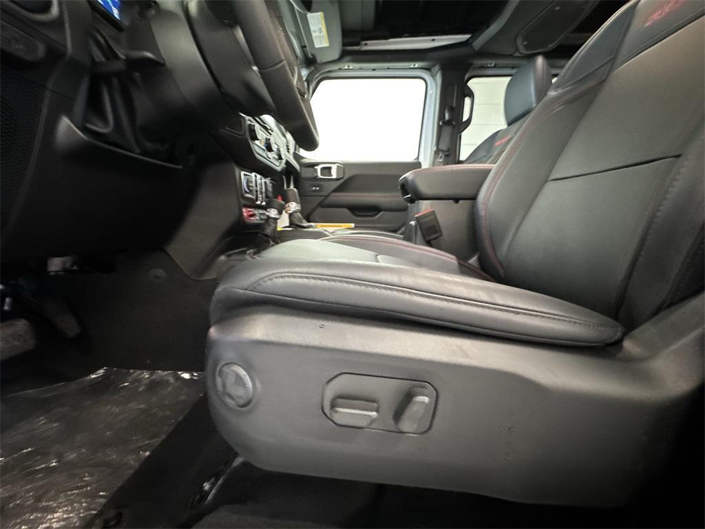new 2025 Jeep Wrangler car, priced at $63,095