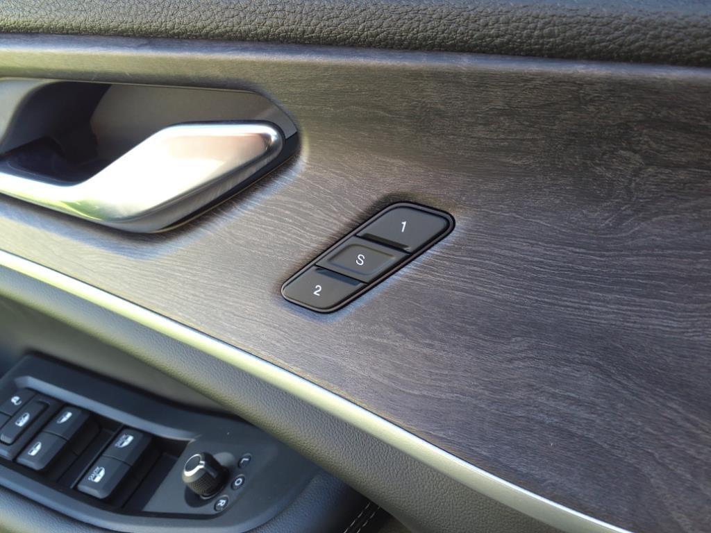new 2025 Jeep Grand Cherokee car, priced at $45,035