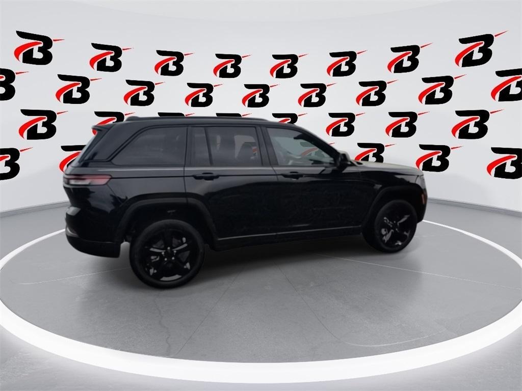new 2025 Jeep Grand Cherokee car, priced at $42,535