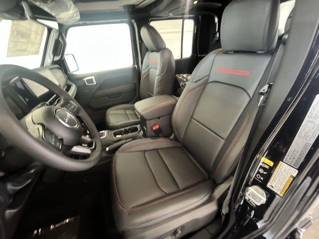 new 2025 Jeep Gladiator car, priced at $54,256