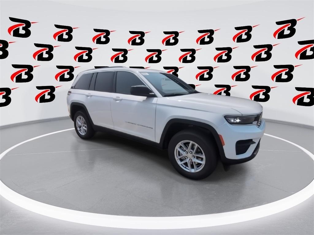 new 2025 Jeep Grand Cherokee car, priced at $35,228