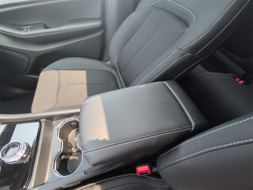 new 2025 Jeep Grand Cherokee car, priced at $35,228