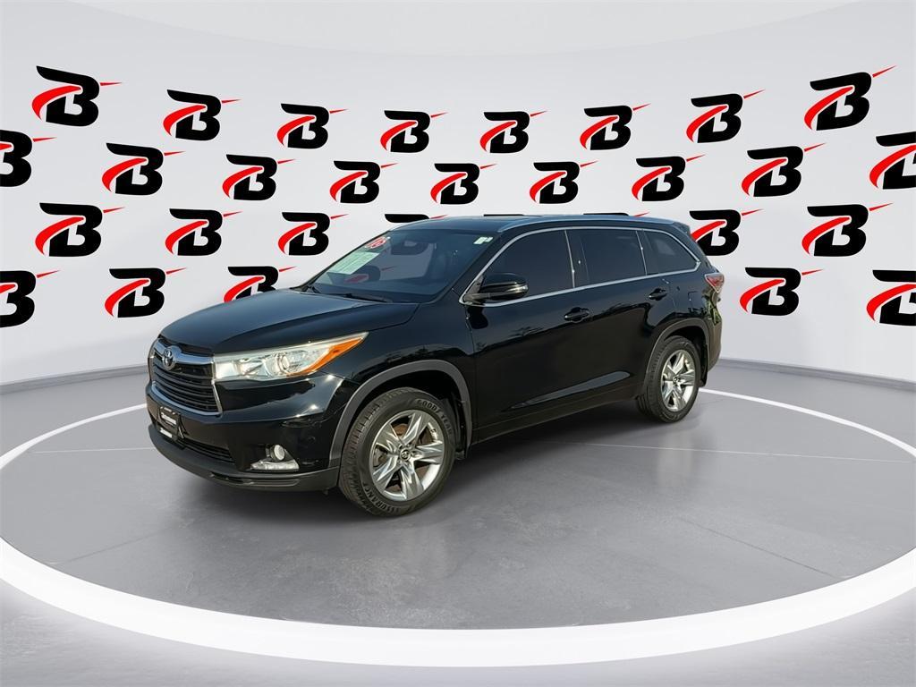 used 2016 Toyota Highlander car, priced at $23,900
