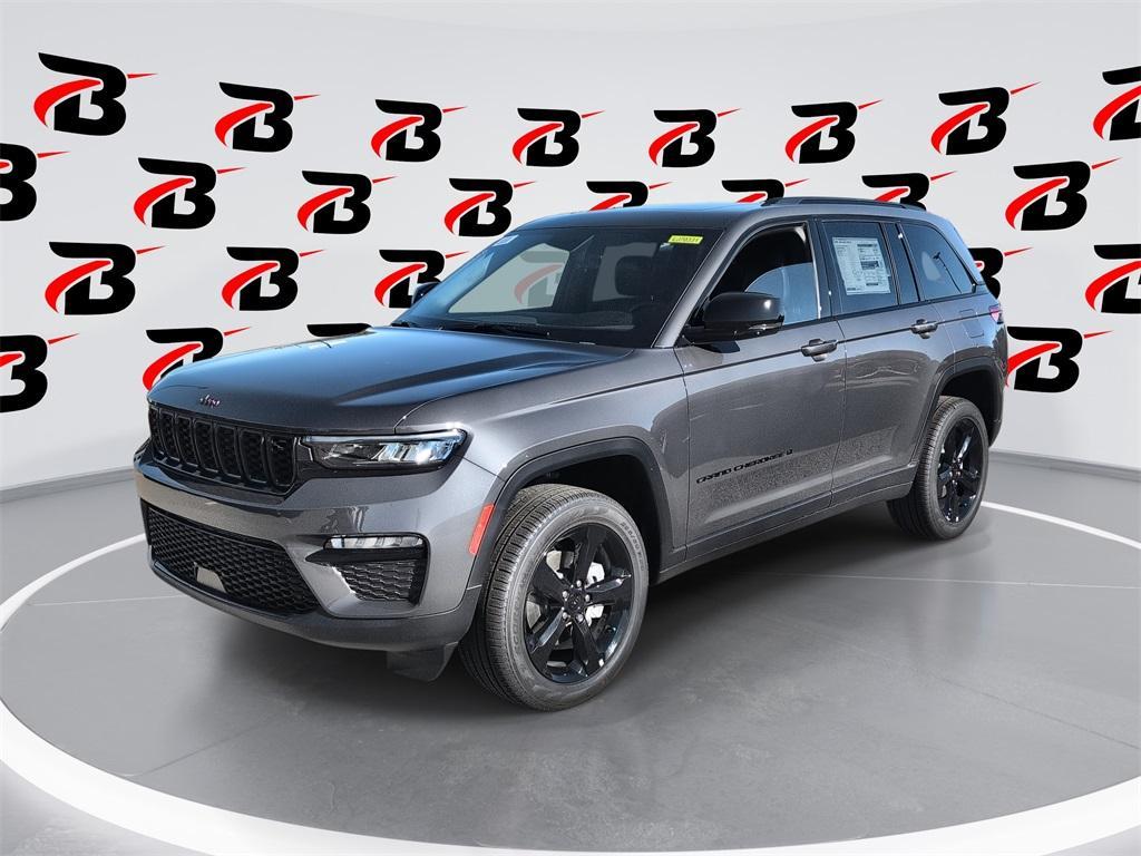 new 2025 Jeep Grand Cherokee car, priced at $46,104