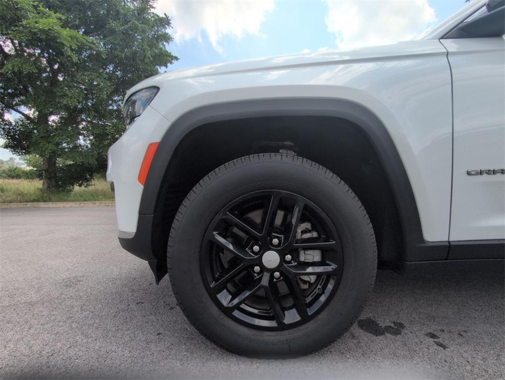 used 2022 Jeep Grand Cherokee L car, priced at $29,290