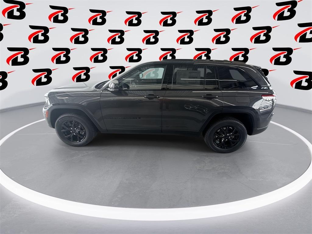 new 2025 Jeep Grand Cherokee car, priced at $40,030