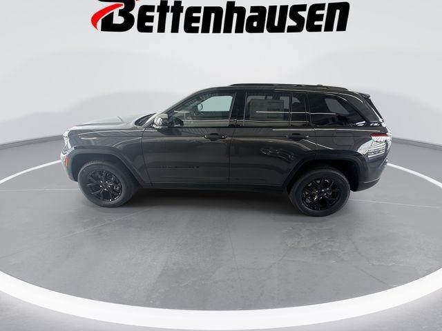 new 2025 Jeep Grand Cherokee car, priced at $39,530