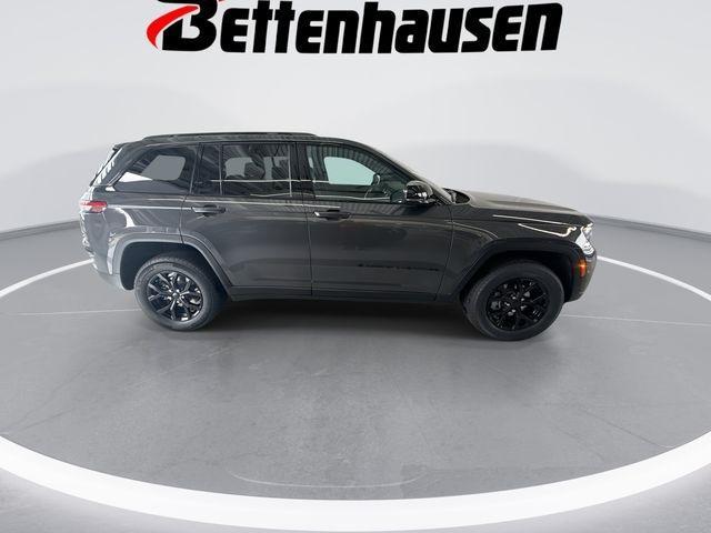 new 2025 Jeep Grand Cherokee car, priced at $39,530