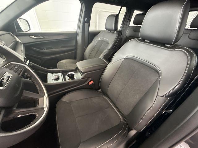 new 2025 Jeep Grand Cherokee car, priced at $39,530