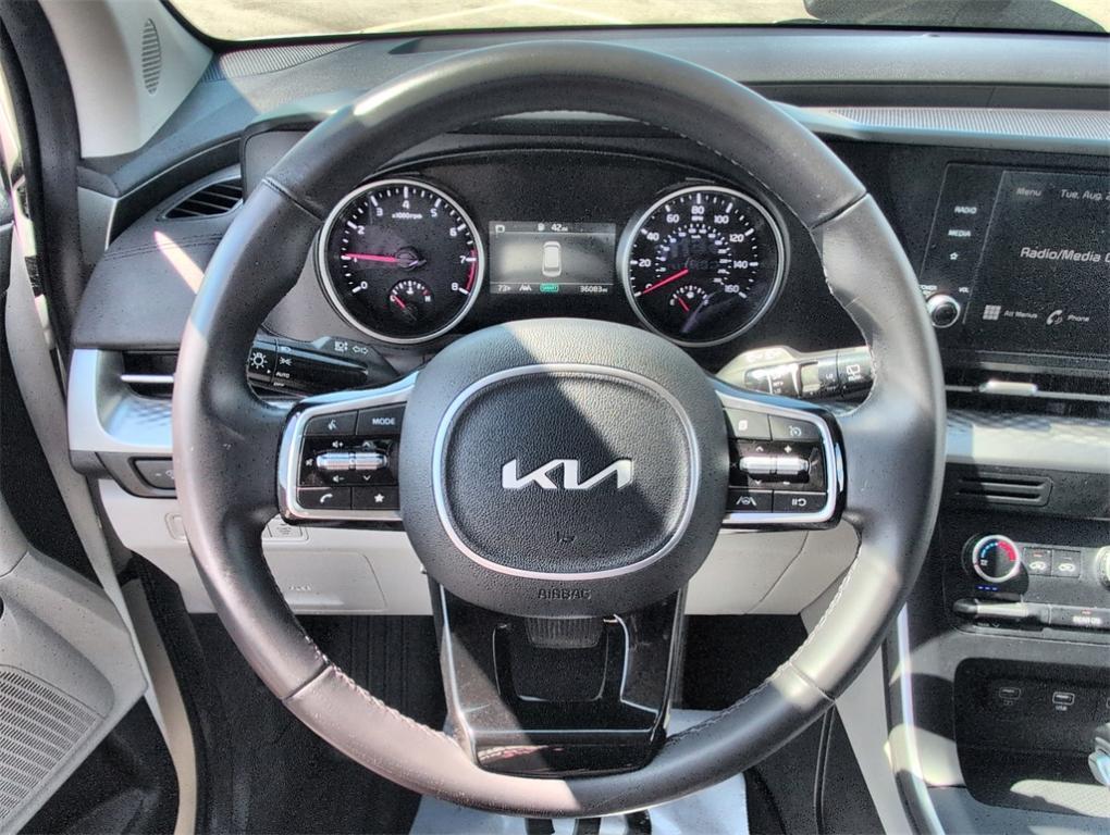 used 2024 Kia Carnival car, priced at $33,490