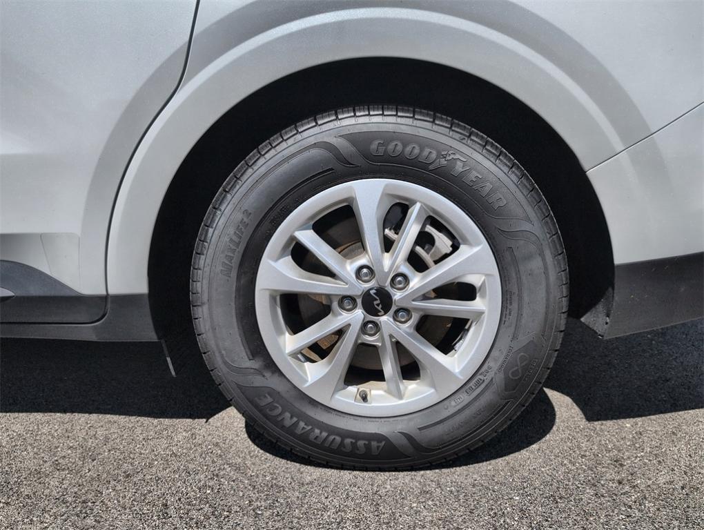 used 2024 Kia Carnival car, priced at $33,490