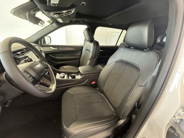 new 2025 Jeep Grand Cherokee L car, priced at $41,135