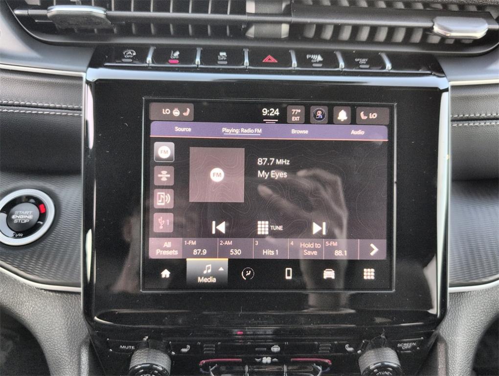 new 2025 Jeep Grand Cherokee car, priced at $43,159
