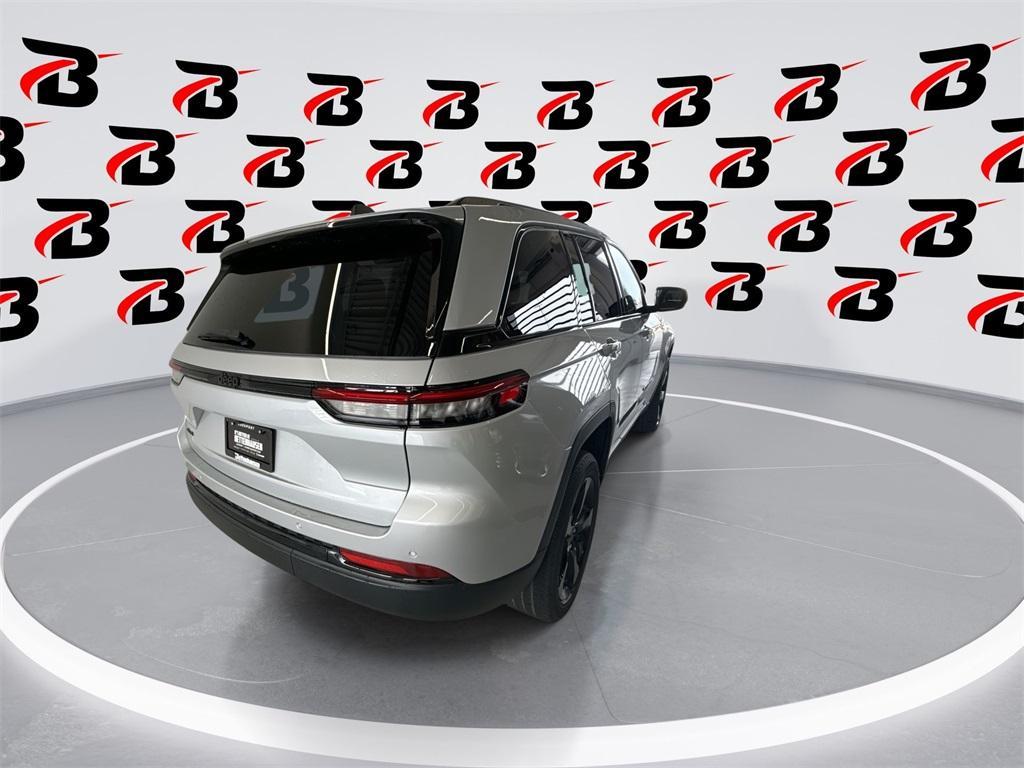 new 2025 Jeep Grand Cherokee car, priced at $41,925
