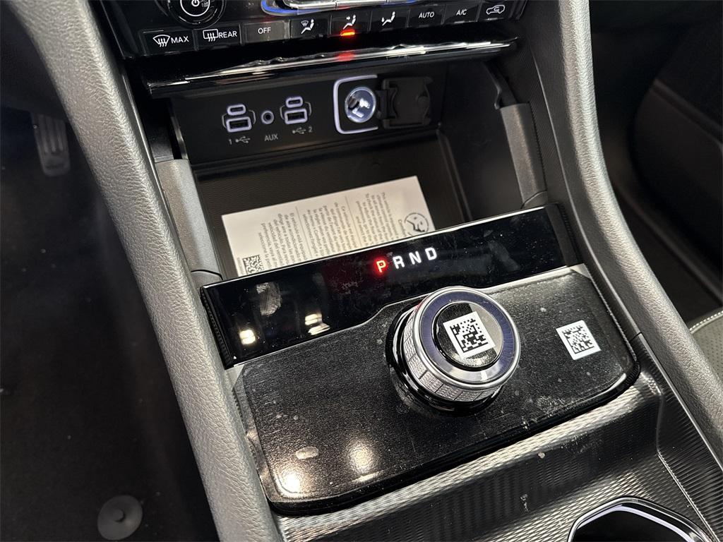 new 2025 Jeep Grand Cherokee L car, priced at $43,675
