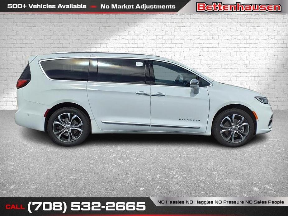 new 2024 Chrysler Pacifica car, priced at $56,566