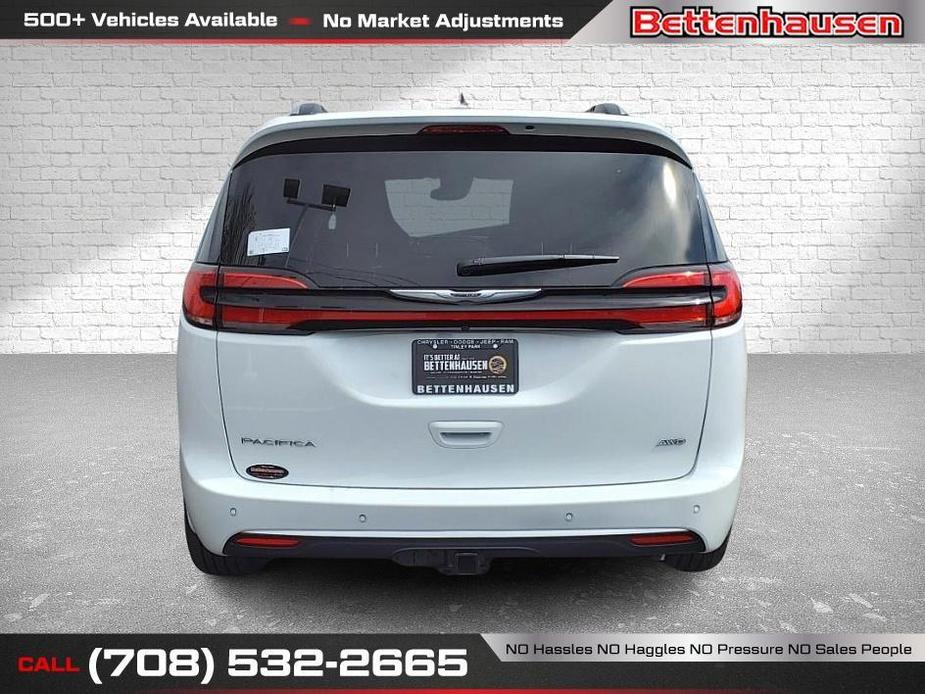 new 2024 Chrysler Pacifica car, priced at $56,566
