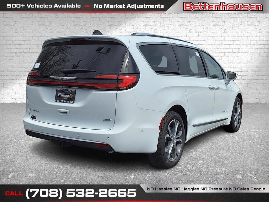 new 2024 Chrysler Pacifica car, priced at $56,566