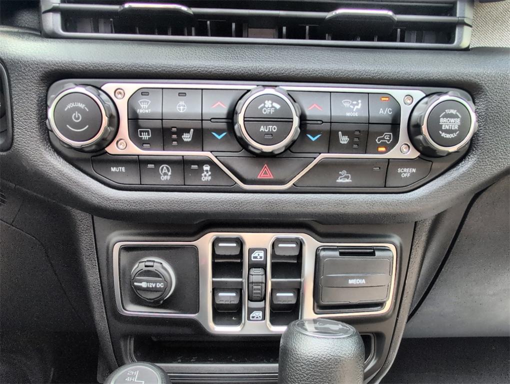 new 2025 Jeep Wrangler car, priced at $42,296