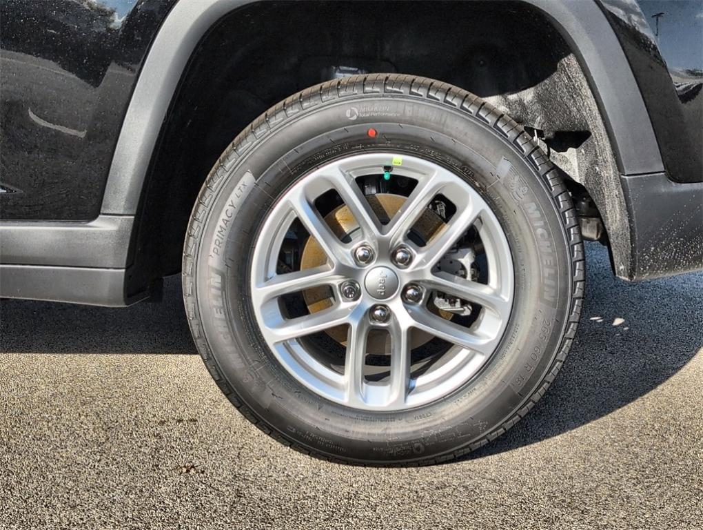new 2025 Jeep Grand Cherokee car, priced at $39,549