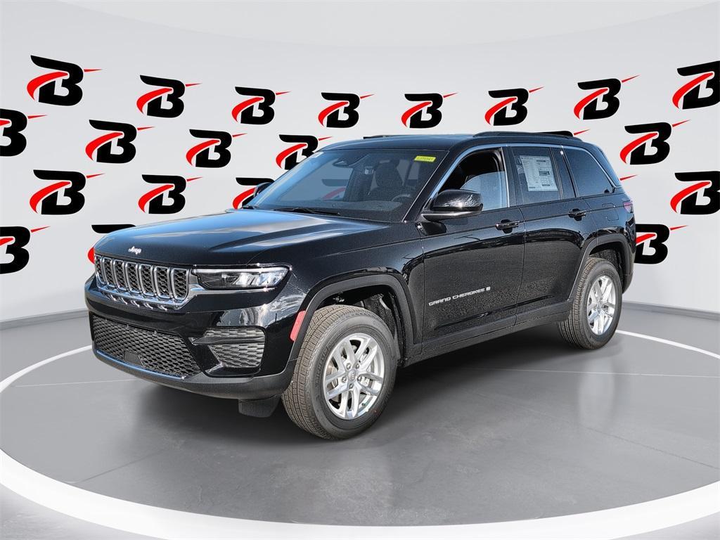 new 2025 Jeep Grand Cherokee car, priced at $39,549