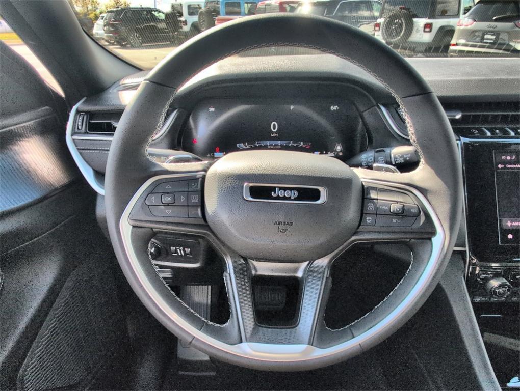 new 2025 Jeep Grand Cherokee car, priced at $39,549