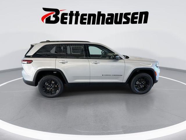 new 2025 Jeep Grand Cherokee car, priced at $39,530