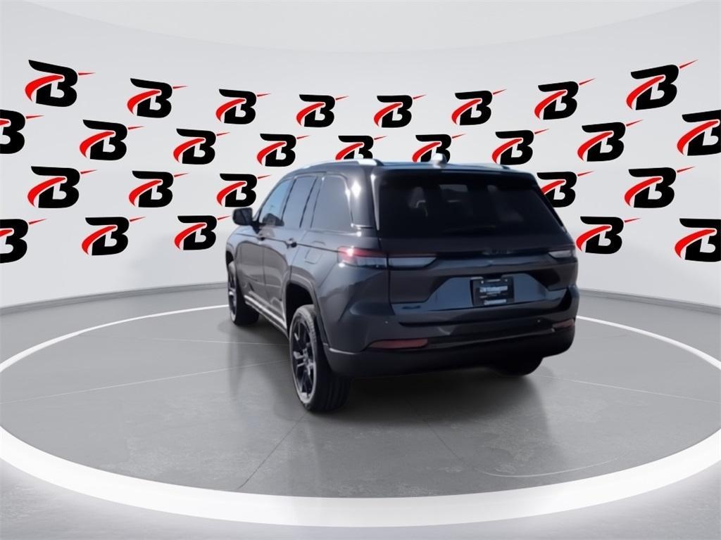 new 2025 Jeep Grand Cherokee car, priced at $46,973