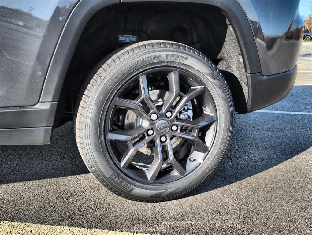 new 2025 Jeep Grand Cherokee car, priced at $46,973