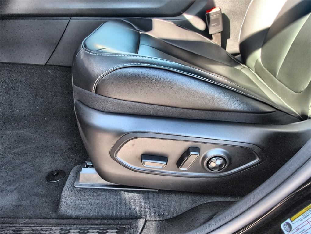 new 2025 Jeep Grand Cherokee car, priced at $46,973