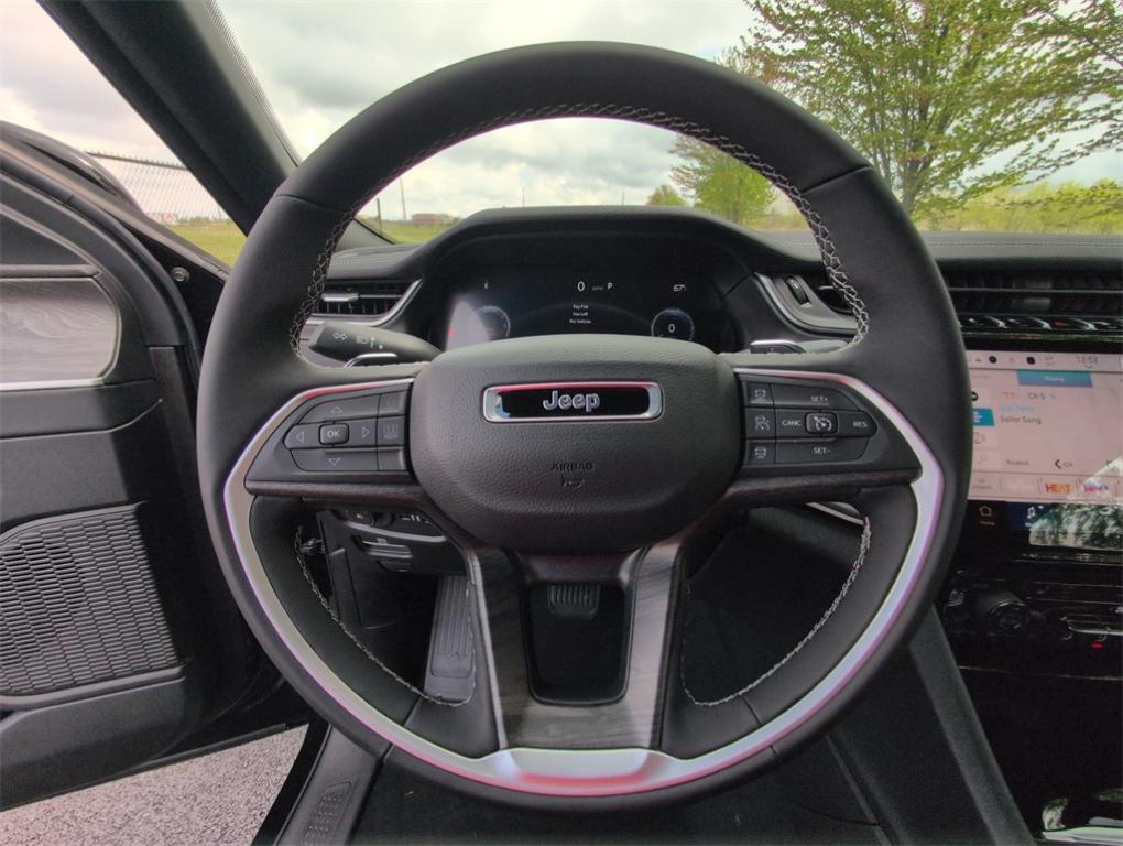 new 2025 Jeep Grand Cherokee L car, priced at $49,580