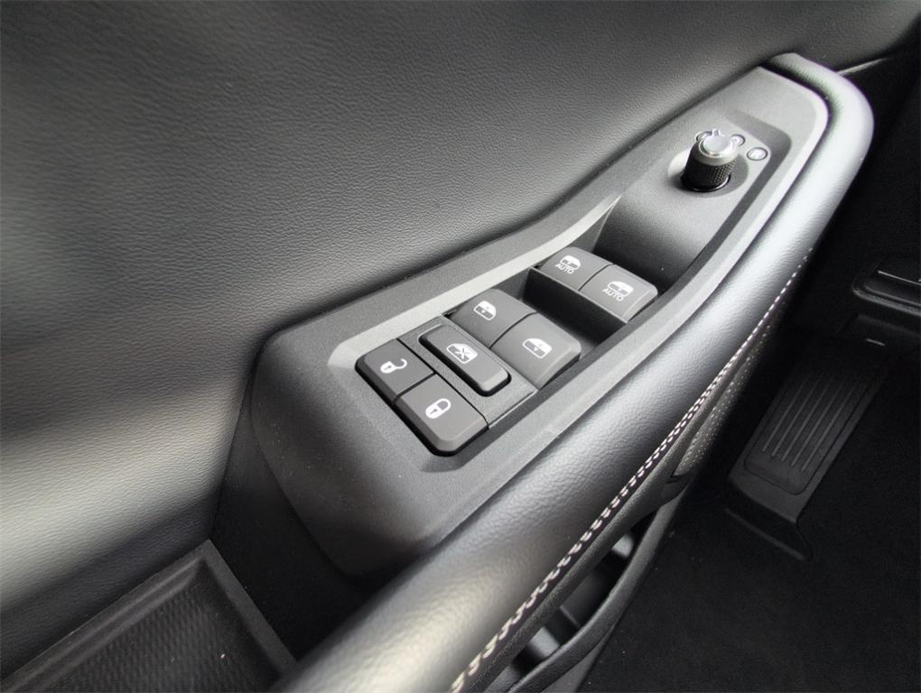new 2025 Jeep Grand Cherokee car, priced at $34,996