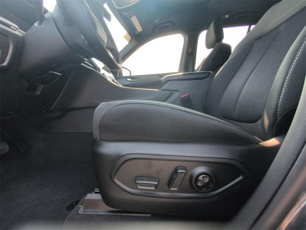 new 2025 Jeep Grand Cherokee car, priced at $34,996