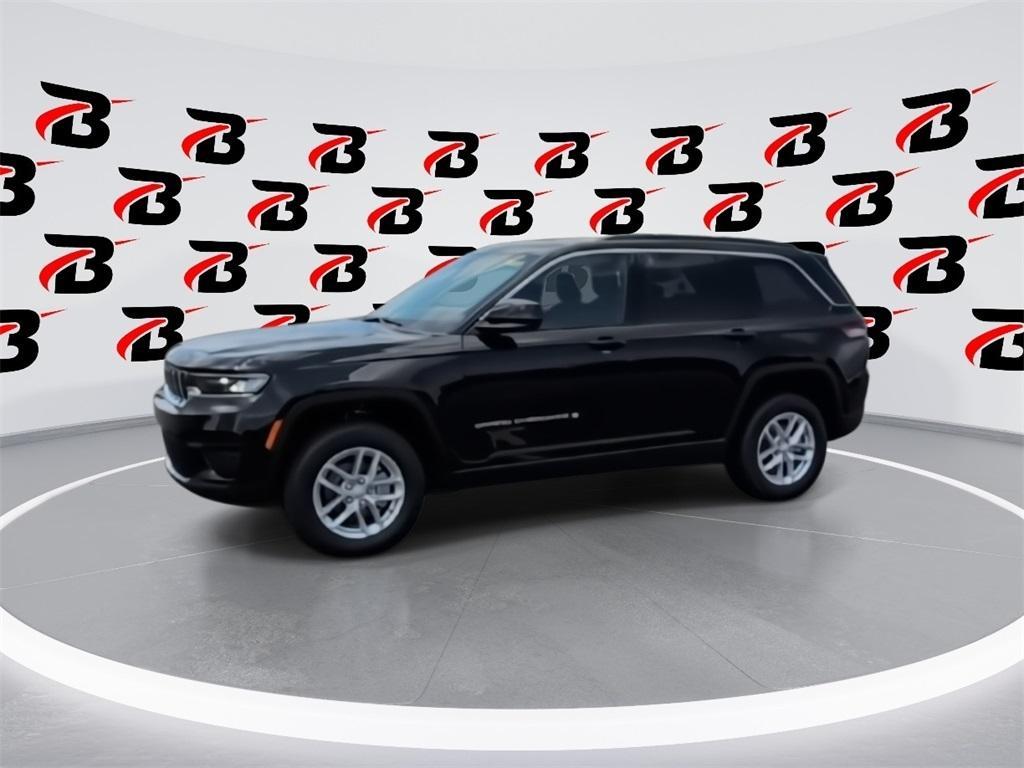 new 2025 Jeep Grand Cherokee car, priced at $34,996