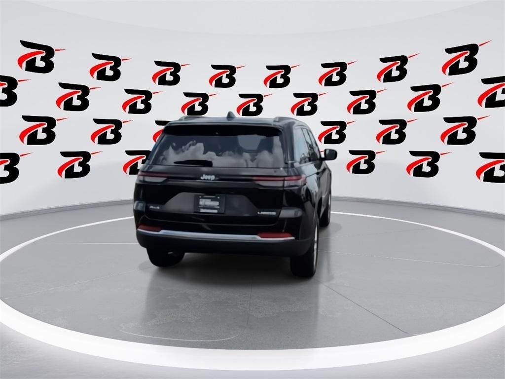 new 2025 Jeep Grand Cherokee car, priced at $34,996
