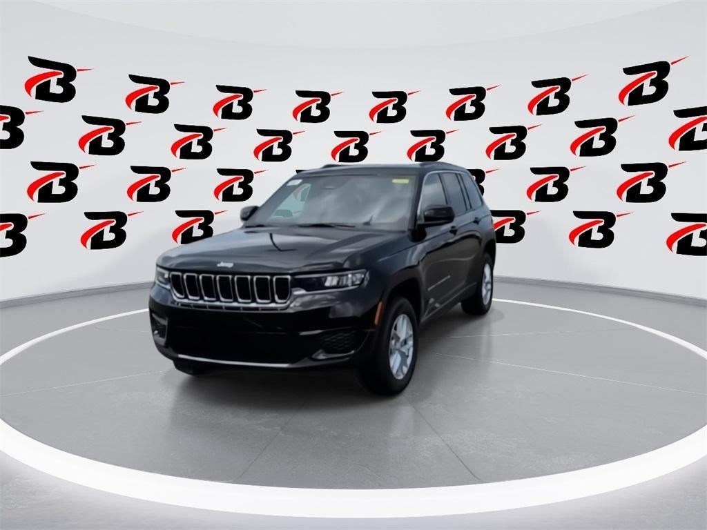 new 2025 Jeep Grand Cherokee car, priced at $34,996