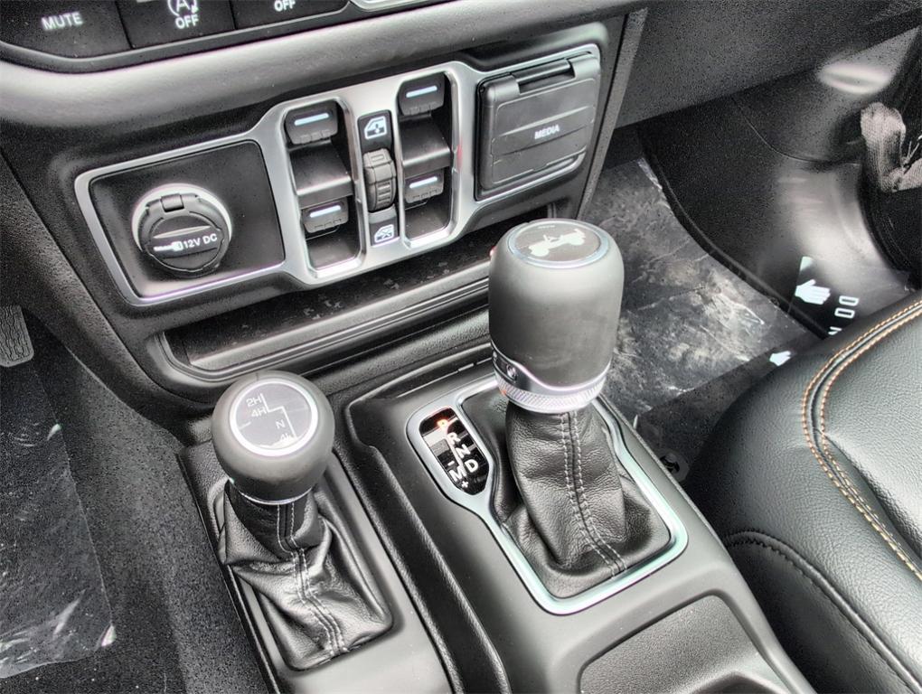 new 2025 Jeep Wrangler car, priced at $49,523
