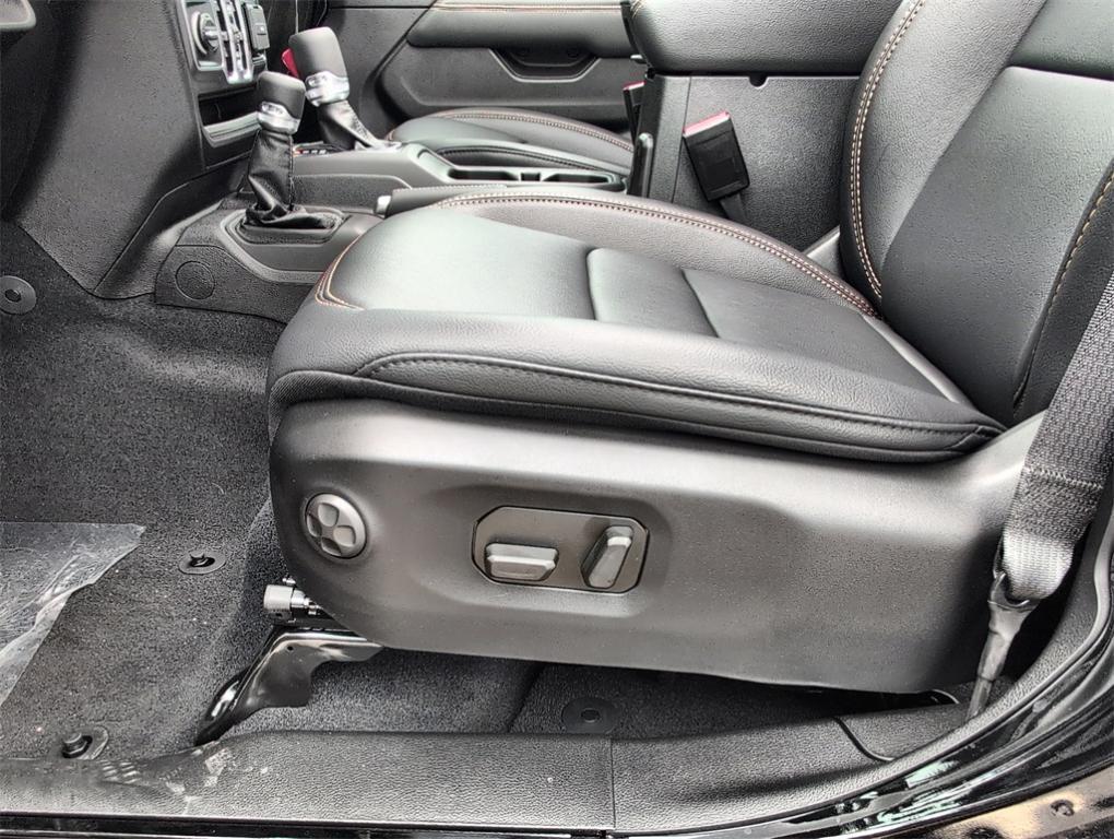 new 2025 Jeep Wrangler car, priced at $49,523