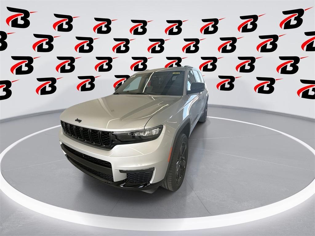 new 2025 Jeep Grand Cherokee L car, priced at $48,385