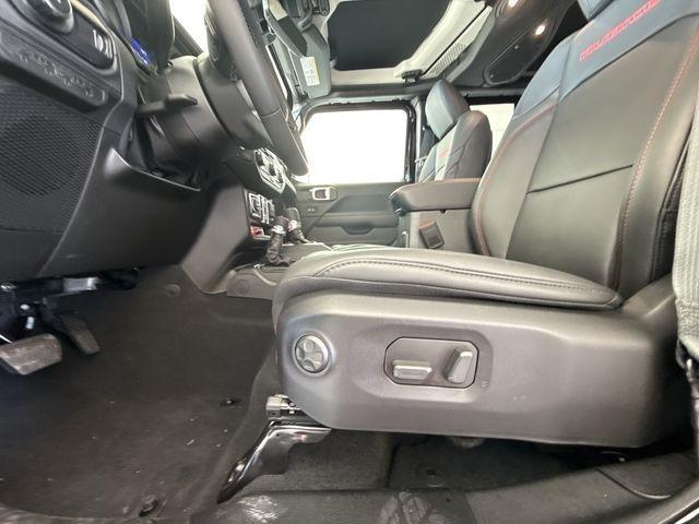 new 2025 Jeep Wrangler car, priced at $65,305